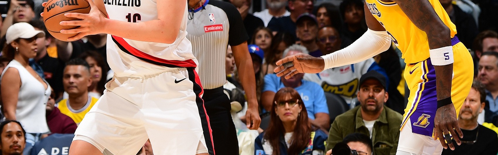 足球在线直播-美记：球迷们急切希望杨瀚森获得更多出场机会 但他还需打磨技术